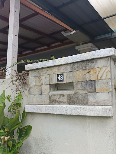 Left Handed Gift & Surprise 2