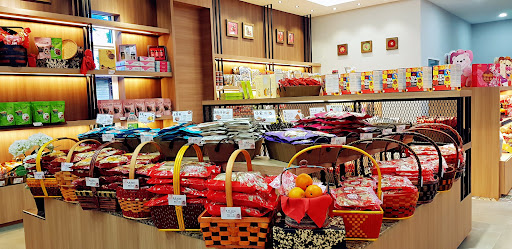 Yong Sheng Gift Shop Concept Store 荣成礼坊概念店